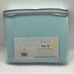 Sweet Home Collection Cotton Sheets with Smooth Texture and Crisp Edges